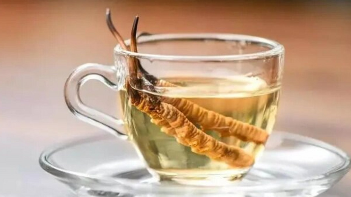 东强堂那曲虫草泡水指南：一次喝多少？用量